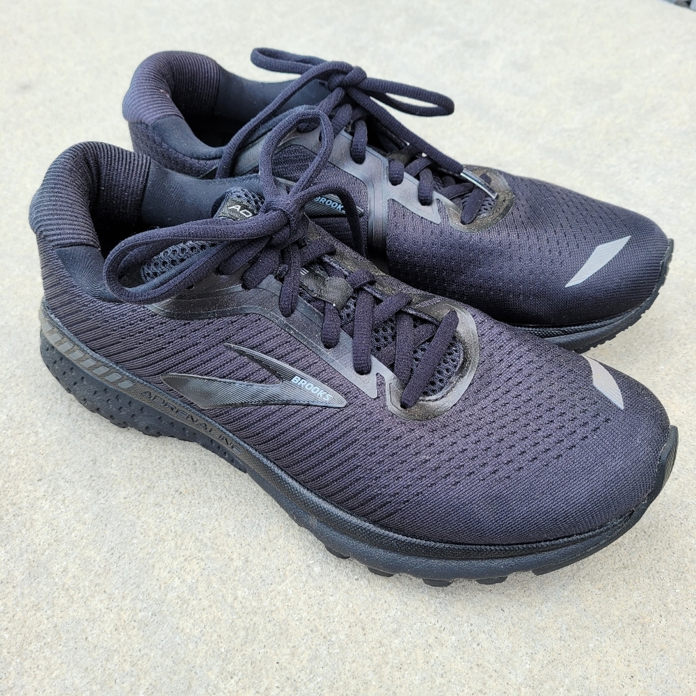 Brooks Womens Adrenaline GTS 20 Running Shoe